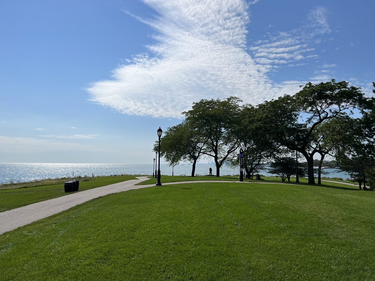 NUPostdocs's tweet photo. It’s a beautiful day for a picnic! Can’t wait to see everyone at the #NPAW2022 kickoff picnic on the NU Lakefill soon!! #postdocs #community https://t.co/IGEddxADGZ