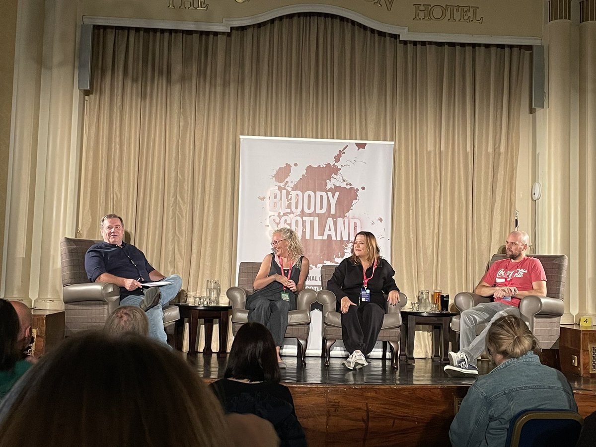 sbairden's tweet photo. #Twisted @BloodyScotland with @will_carver @SarahPinborough @harriet_tyce https://t.co/3mAXFTCjwS
