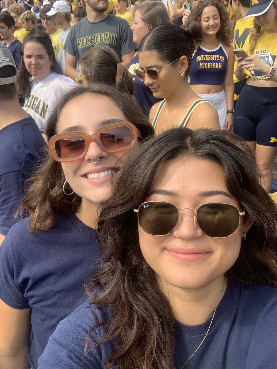 missgeenus's tweet photo. #bighouselive https://t.co/dygaYB8ut1