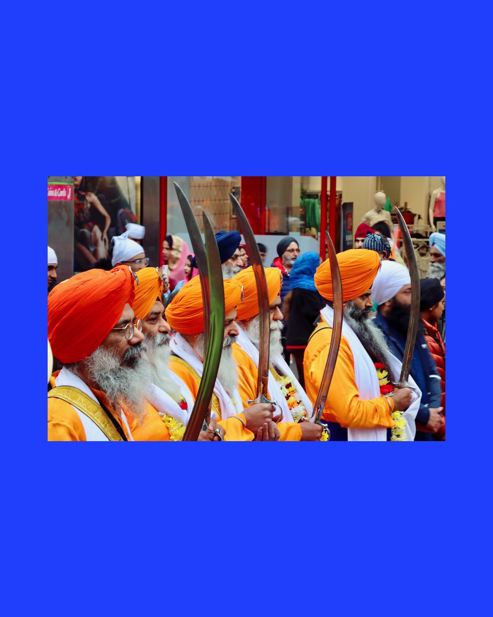 viewsbyru's tweet photo. nagar kirtan 1/5/22

panj pyare (5 beloved) right in the heart of leicester.
#sikh #vaisakhi #nagarkirtan #punjab #punjabi #photography #photo #photographer #photojournalism #documentary #documentaryphotography #portrait #canon #art #ArtistOnTwitter #artist #artistic #leicester https://t.co/CdkUfP2oUM