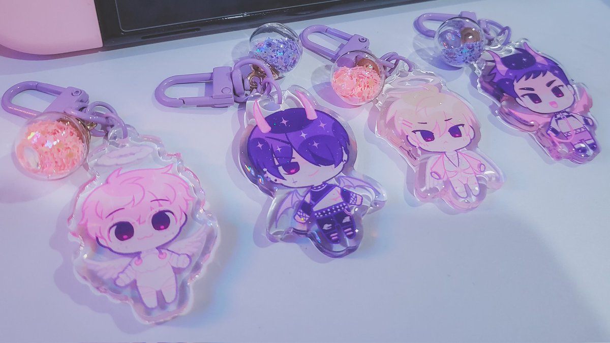 refrainbow's tweet photo. SOME MERCH ARRIVED these will be available at comifuro!! https://t.co/NCeChLgAK1