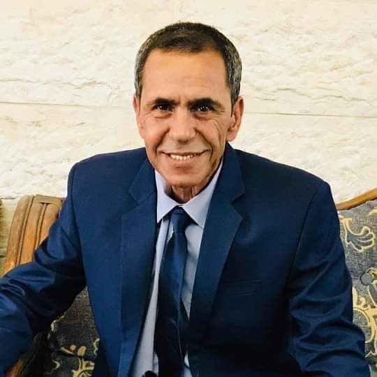 الاستاذ الفاضل عبد الله ابو شرخ في ذمة الله . الله يرحمه ويسكنه فسيح جناته 
إنا لله وانا اليه راجعون .