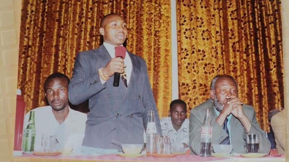 HonKangata's tweet photo. Year 2000- yours truly was vice chair SONU, student body of UON.
Chair was David Ole Sankok, immediate nominated Mp.

Vice chancellor was Prof Gichaga. https://t.co/l4kLc7v4JC