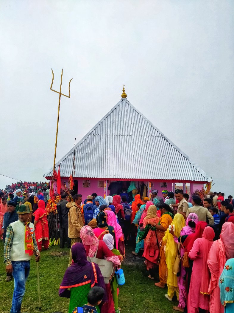 VinodVision's tweet photo. Garh Mata Mandir Yatra 2022

#chamba #Himachal #festival #mela https://t.co/Vibgt9sdLL