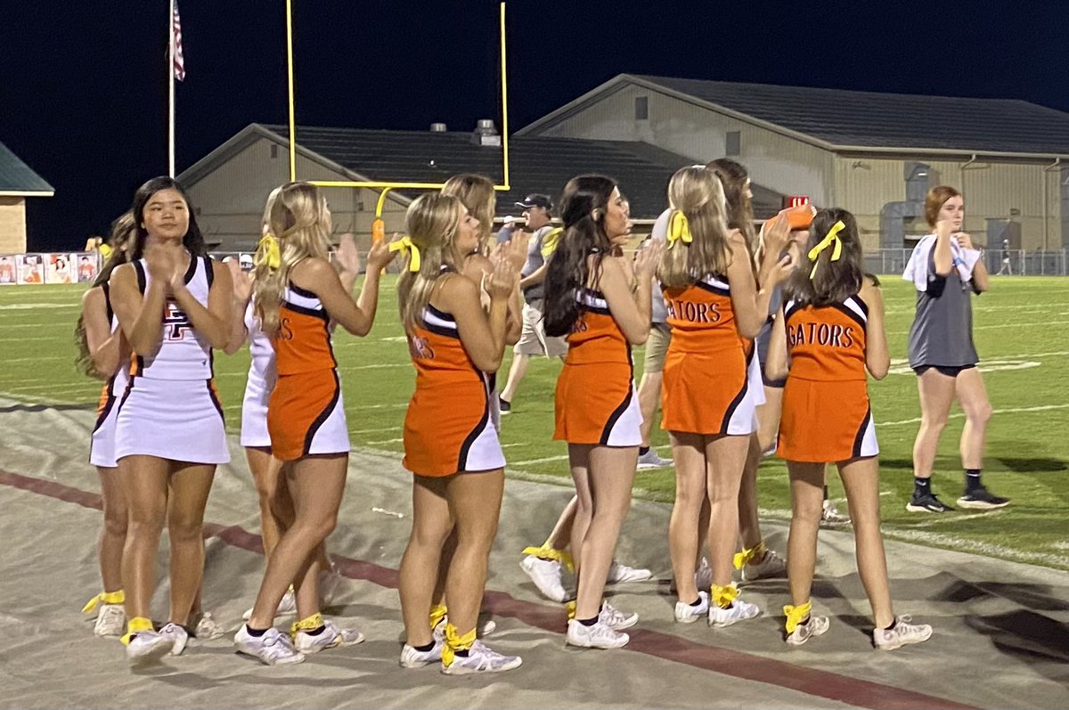 ClarkePrepCheer's tweet photo. The Little Gators cheered &amp; the big Gators “Lassoed the Rebels” — 3 big wins in a row! And now it’s time to get ready for Homecoming! 🧡🐊📣 #CPS #GatorsCheer #BeatTheRebels #SayCongratulations https://t.co/ItLqN5sOad
