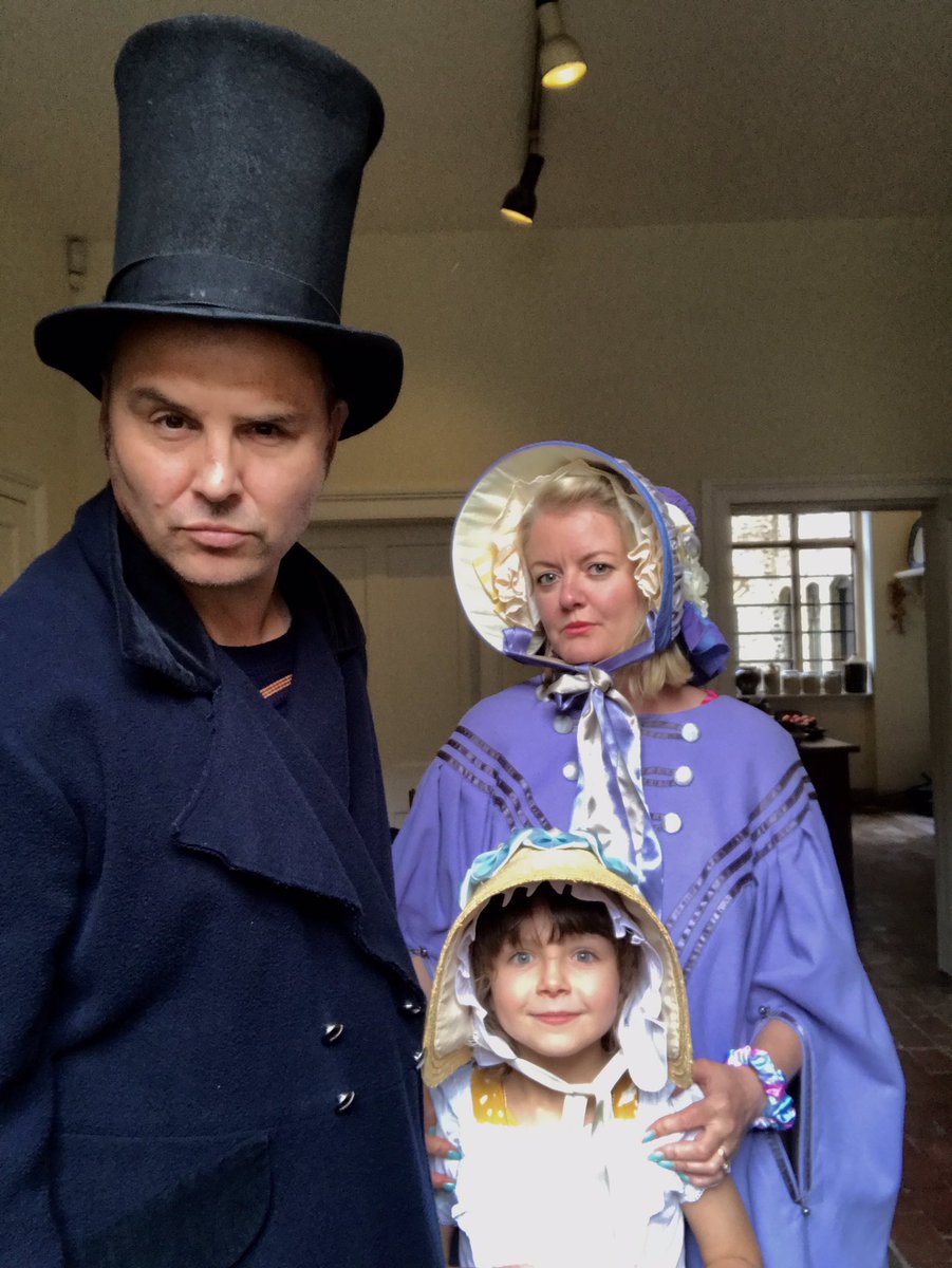 LoisHarding's tweet image. New Harding family photo, making the most of the dressing up room at the @IronbridgeGMT open weekend 📸