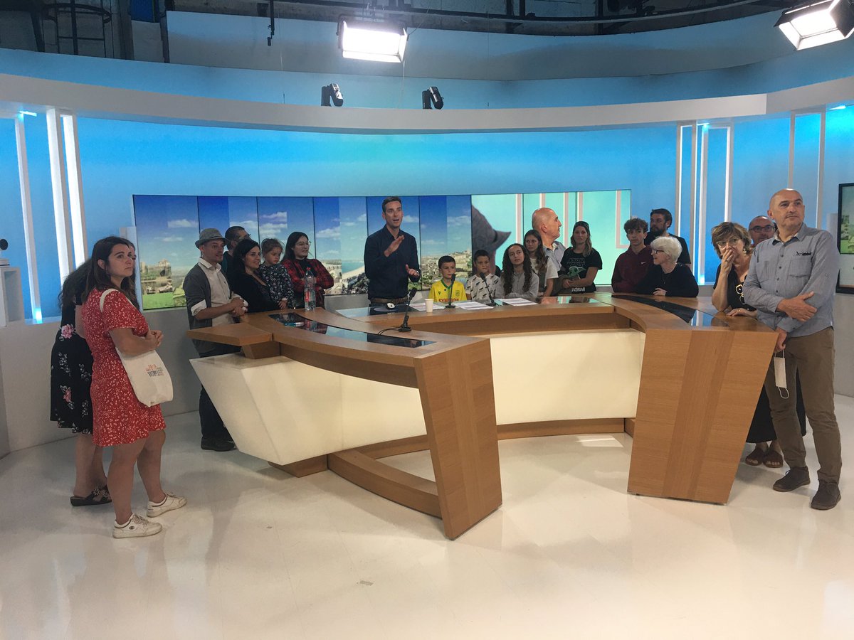 #Nantes #medias #JEP2022 #JourneesDuPatrimoine Une belle journée chez <a href="/F3PaysdelaLoire/">France 3 Pays de la Loire</a> - 📺📱💻 Les deux journalistes basés à #Laval #Mayenne <a href="/FlorieCotenceau/">Florie Cotenceau</a> et <a href="/PE_Cally/">La Mayenne</a> était présents <a href="/mainasicardcras/">Maïnasicardcras</a> de #LeMans aussi