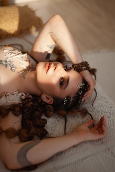 Finishing my stream on manyvids in 2 hours 🔥 https://t.co/Gif1c8BAXB<a href="/tag/mvsales"class="tags"><span>#mvsales</span></a>