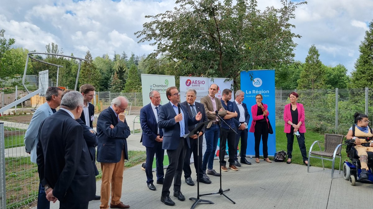 Je suis particulièrement heureux d'inaugurer ac nos partenaires l'IME &amp; Résidence #Mutualiste Transverse <a href="/AesioSante/">AÉSIO Santé</a>. Un établissemt qui s'inscrit ds 1 démarche innovante pr accompagner les usagers &amp; leurs proches ac 1 volonté forte de leur offrir de nouvelles perspectives de vie