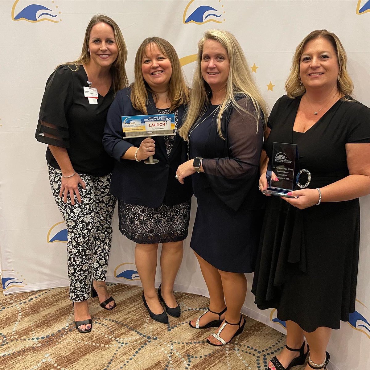 LaunchCU's tweet photo. We’re truly honored to win the 34th Annual Large Business Champion Of The Year Award @_CBRCC! We dedicate this award to our awesome team & our valued members! We believe in our mission and will continue to #GoBeyond & support the communities we serve!#LaunchInTheCommunity https://t.co/eJe0CiopCF