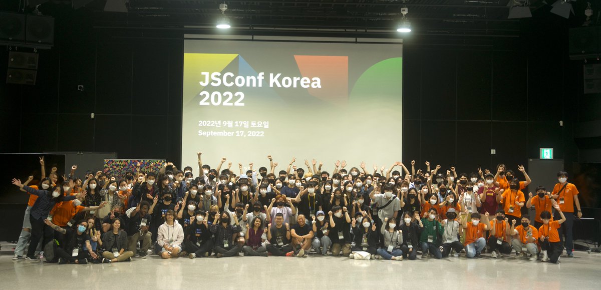 jsconfkorea's tweet photo. Thank you everyone, including speakers, attendees, sponsors, and volunteers 💕. We are glad to have met each and every one of you and I hope this experience stays with you for a long time! #jsconfkorea2022 https://t.co/COfBYUHWpZ