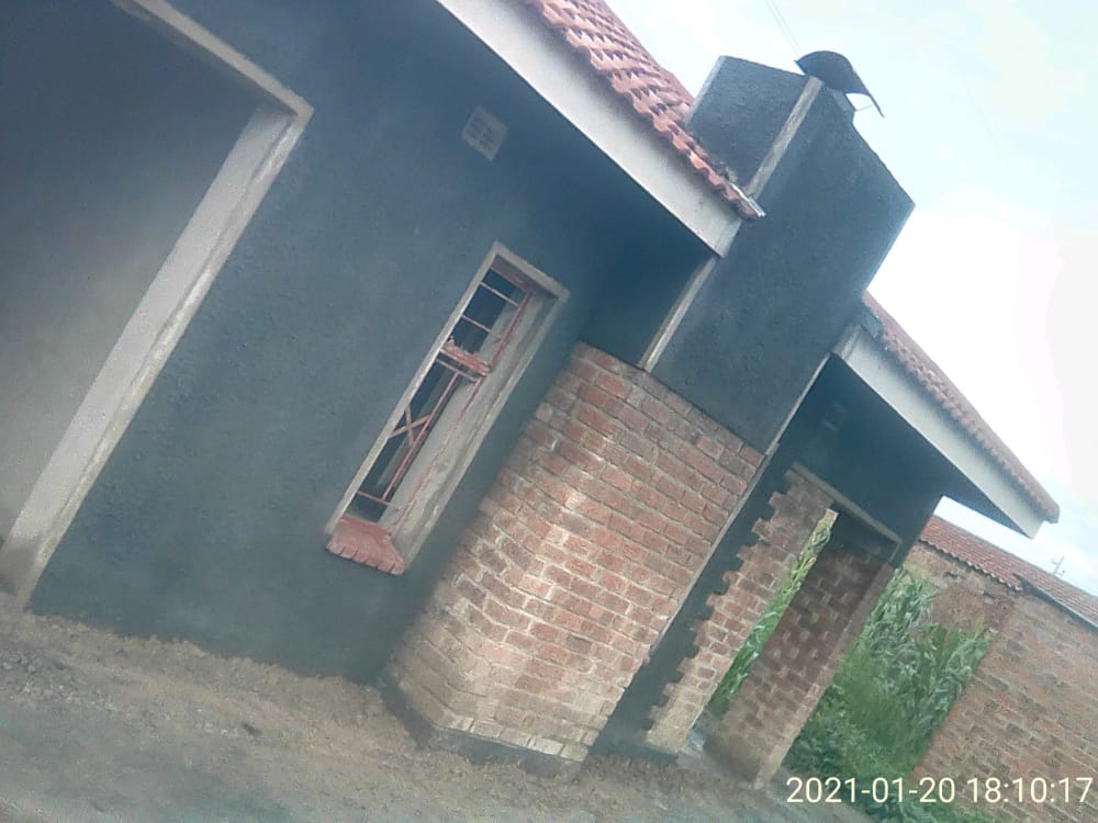 HardwareEmrich's tweet image. If you want a perfect job then contact Emrich Enterprises for all your painting, tiling, plastering, ceiling, pavings etc. We also make metal doors, window frames, door frames, flower pots and meter boxes. Dm for more information....!