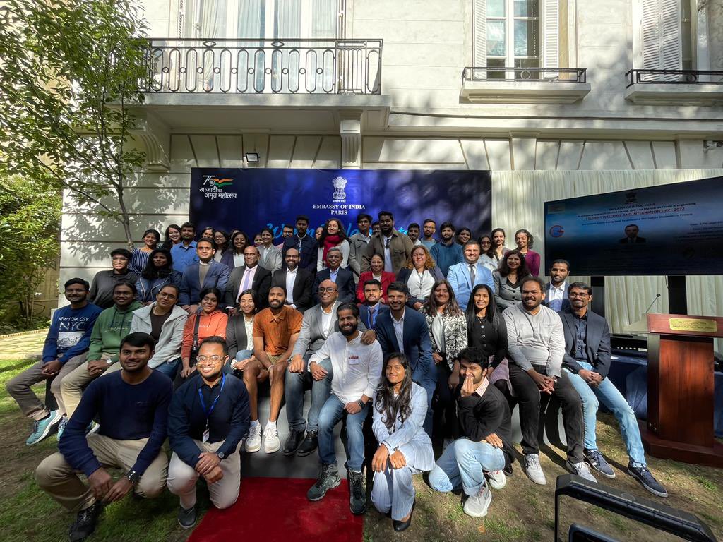 JawedAshraf5's tweet photo. Real pleasure to welcome a fresh batch of new Indian students in France for an orientation session and lunch at the embassy
With support of Paris Prefecture, @GopioParis, @GIO and MdL.
Students’ welfare a top priority for the embassy. https://t.co/DH7uWzw7Di