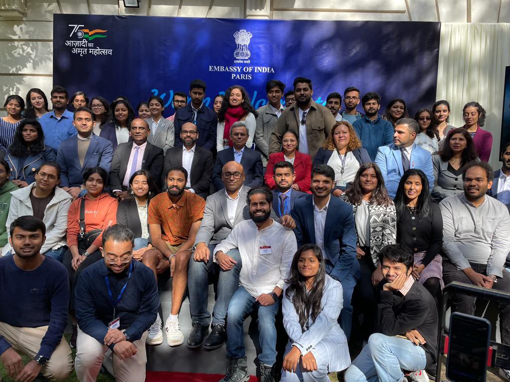 JawedAshraf5's tweet photo. Real pleasure to welcome a fresh batch of new Indian students in France for an orientation session and lunch at the embassy
With support of Paris Prefecture, @GopioParis, @GIO and MdL.
Students’ welfare a top priority for the embassy. https://t.co/DH7uWzw7Di