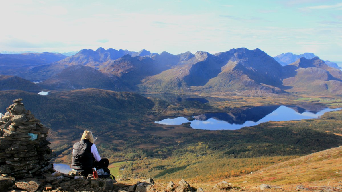 SEG_GBG's tweet photo. We took a hike up a nearby mountain to get a better view of the lake system where we have been working in Northern Norway. 
Absolutely stunning!!! https://t.co/hAykSfDclA