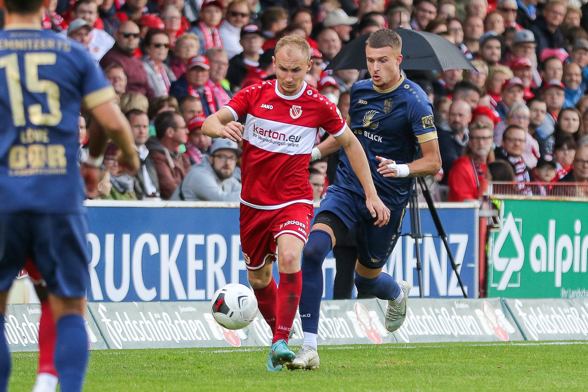 Nur_Energie's tweet photo. Zum Spielbericht, Statistik und Galerie vom 3:1 gegen den @ChemnitzerFC geht es hier 👉🏻 https://t.co/qLtHMMo2bl #WIR #FCECFC https://t.co/NlesQ6kef4