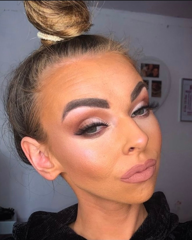 @fionamcmakeup_ giving us all the Saturday soft glam vibes using our Aphrodite lashes! So gorgeous I’m obsessed! 😍 Don’t forget to keep tagging us in your looks - we love to see and share them! xx
.
.
.
 #irishmua #makeupartist #makeup #smallbiz #bosstime #smallbusiness #s