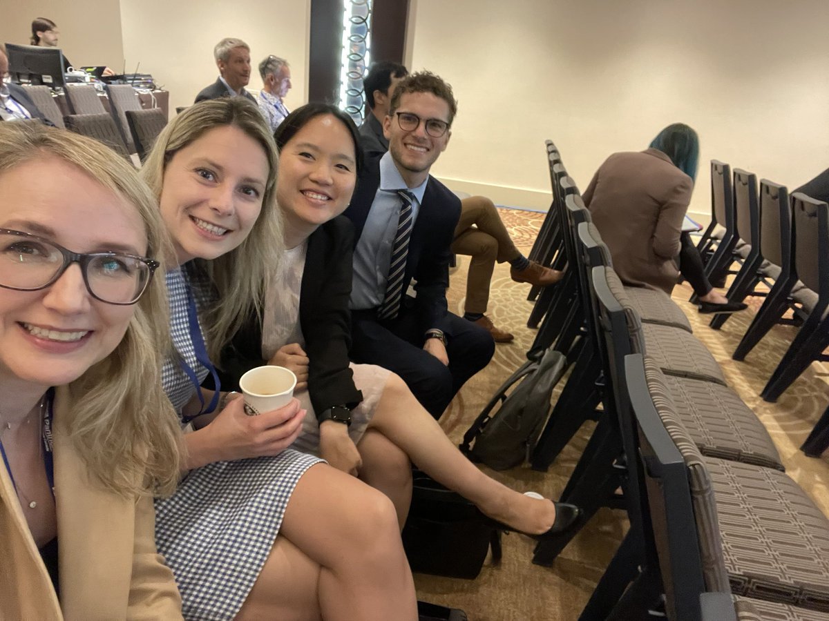DrAnnaMcGuire's tweet photo. Vancouverites in Toronto! Wonderful to attend with this group #CATS22 #CSF22 https://t.co/8zRBKrK3iA