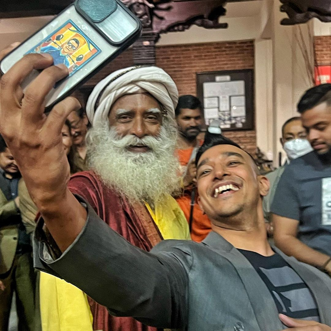 Jayanth_tweets's tweet photo. Recent Selfie 📸 @SadhguruJV &amp; Nepali actor Sanjay Silwal 🥰 https://t.co/4sBFXZuYWZ