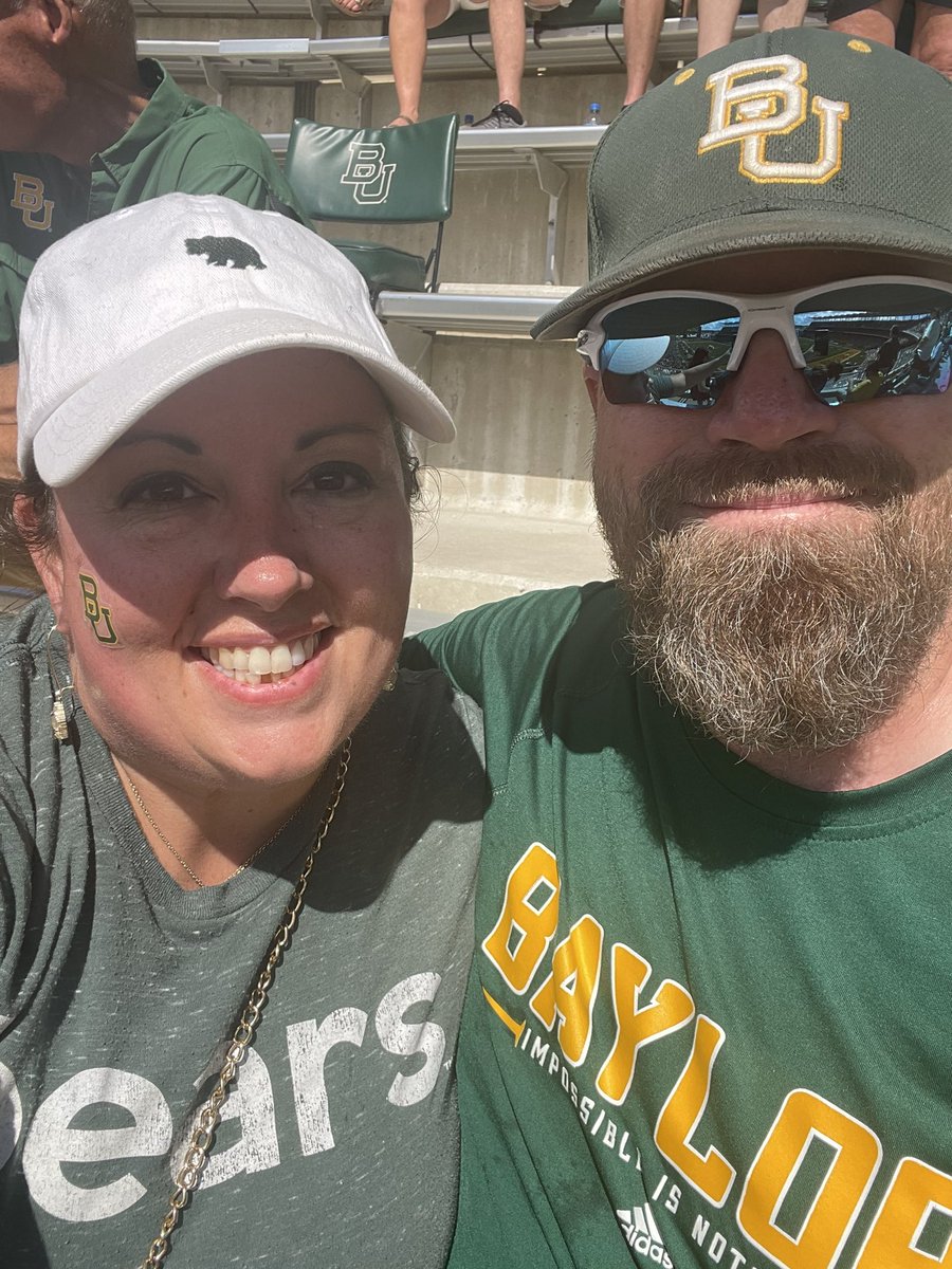 CaMeaux's tweet photo. Let’s get swampy, Bears! #GameDaySelfie #SicEm #SicTxState
W/@lance_farrell https://t.co/tMZORmB1xu
