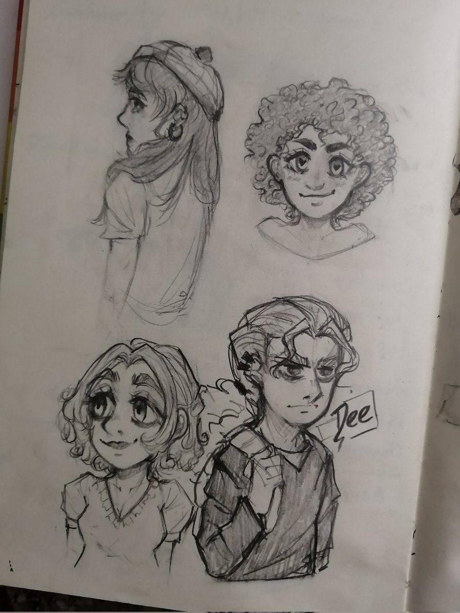Katline_Work's tweet photo. I know I haven't posted anything lately, Presencial classes is killing me 😩 but I'm starting all the orders in queue so, you're gonna see new post really soon 💕

Ps: Doodles that I do in class https://t.co/Bb34HwmObS