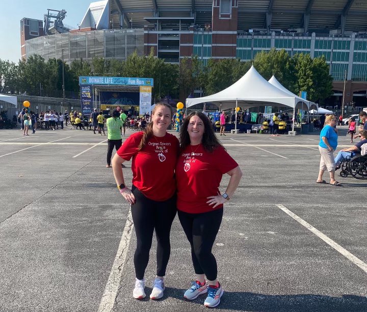 smwhite415's tweet photo. #sistersandstadiums made a stop at M&T and Camden Yards today for a great cause. Running for Beth β€οΈ and the Buffalo π today. #DonateLifeFunRun https://t.co/amPCRd2SN4