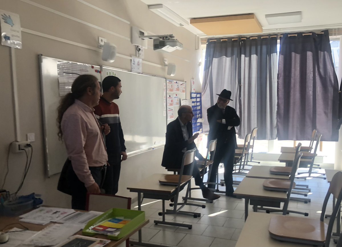 UtilisateurLD's tweet photo. Inauguration du complexe scolaire de Brossac - 5 cl - projet de territoire structurant issu de nb réflexions entre communes #cdc4b et @dsden16 Une école de demain ! 👏🏻Bâtiment aux normes environnementales exceptionnelles ! #edd label énergie carbone E4C2 @CircoAngSud @acpoitiers https://t.co/X2qP6oQ4Mi