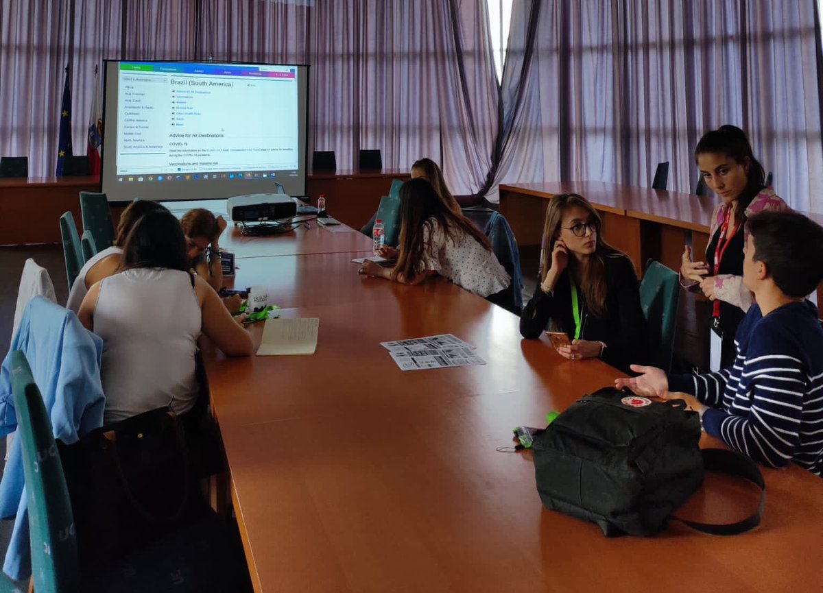 Ares MPSP (@aresmpsp) on Twitter photo Con el apoyo de la <a href="/SEMPSPH/">SEMPSPGS</a>, <a href="/AresMPSP/">Ares MPSP</a> participó en el <a href="/xivcemuc/">XIV Congreso de Educación Médica (CEM)</a> con dos talleres de “Manejo de Brotes” y “Vacunación internacional”. Y participamos en la feria de especialidades del <a href="/ceem_medicina/">CEEM</a> para difundir la especialidad de MPySP entre el estudiantado de medicina. Con el apoyo de la <a href="/SEMPSPH/">SEMPSPGS</a>, <a href="/AresMPSP/">Ares MPSP</a> participó en el <a href="/xivcemuc/">XIV Congreso de Educación Médica (CEM)</a> con dos talleres de “Manejo de Brotes” y “Vacunación internacional”. Y participamos en la feria de especialidades del <a href="/ceem_medicina/">CEEM</a> para difundir la especialidad de MPySP entre el estudiantado de medicina.