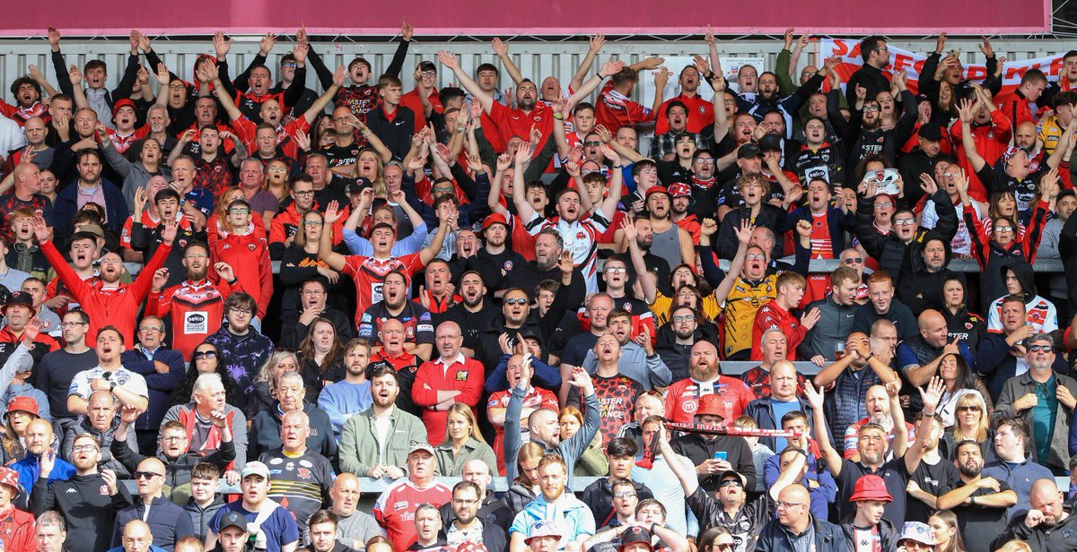 SalfordDevils's tweet photo. A massive thank you to our supporters for their loud, loyal and unwavering support across the season. 

We’ll see you all in 2023 ❤️

#TogetherStronger | ⚫️🖤 https://t.co/434C5P3hc5
