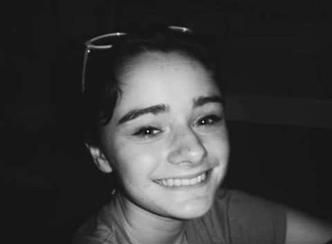 Donna_Dunn_'s tweet photo. Today is World Marrow Donor Day.
We will be eternally greatful for the extra 410 days we had with Emily thanks to her donor. She got to enrol in University, attended her sisters 6th birthday party & had a wonderful family Christmas in Tenby. #remissionpossible
#WMDD2022 https://t.co/rlgVRbh0Da