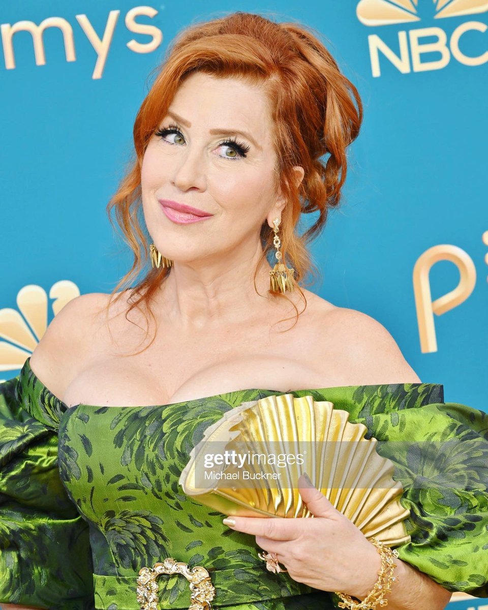 mel is barb's garbanzo bean 💓 on Twitter "💚🐚💫"