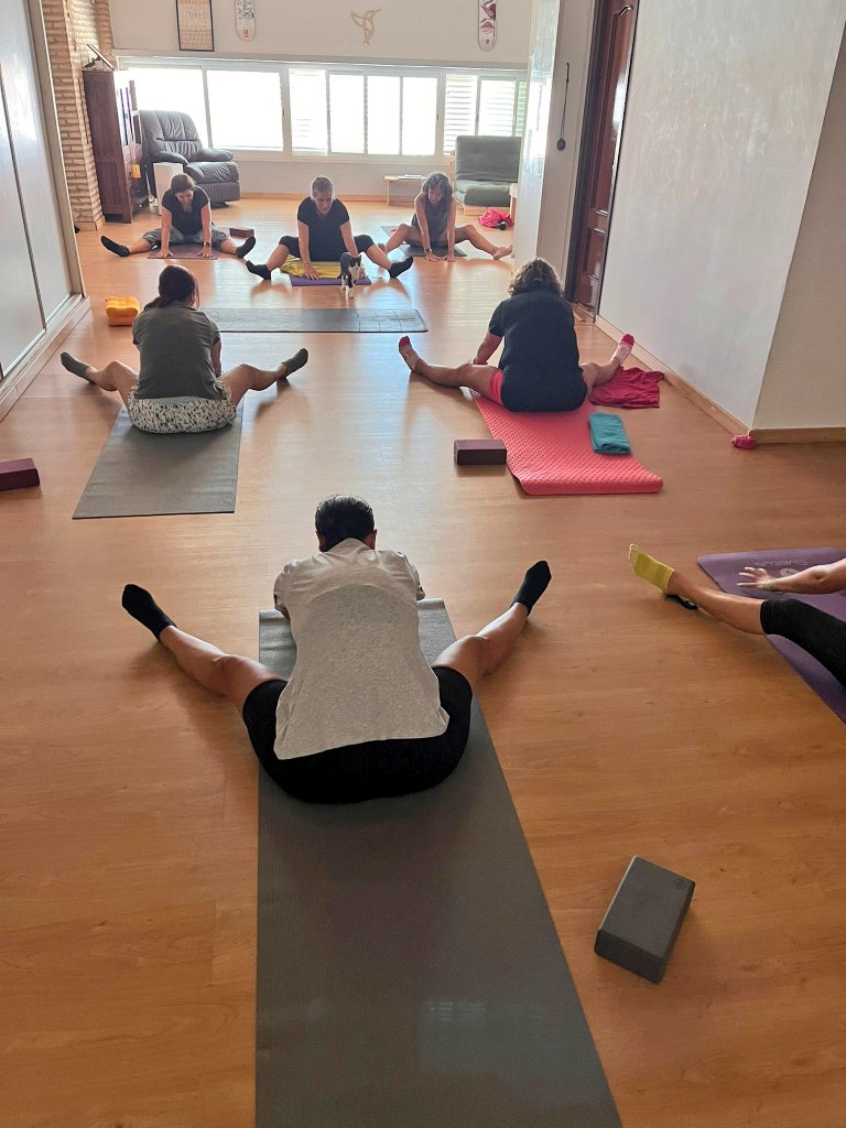 Taller de «Movimiento &amp; Quietud» 

Gracias a Nacho Morata por esta sesión en la que hemos aprendido que la especificidad, la adaptación y la consciencia son fundamentales #JANANASTUDIO