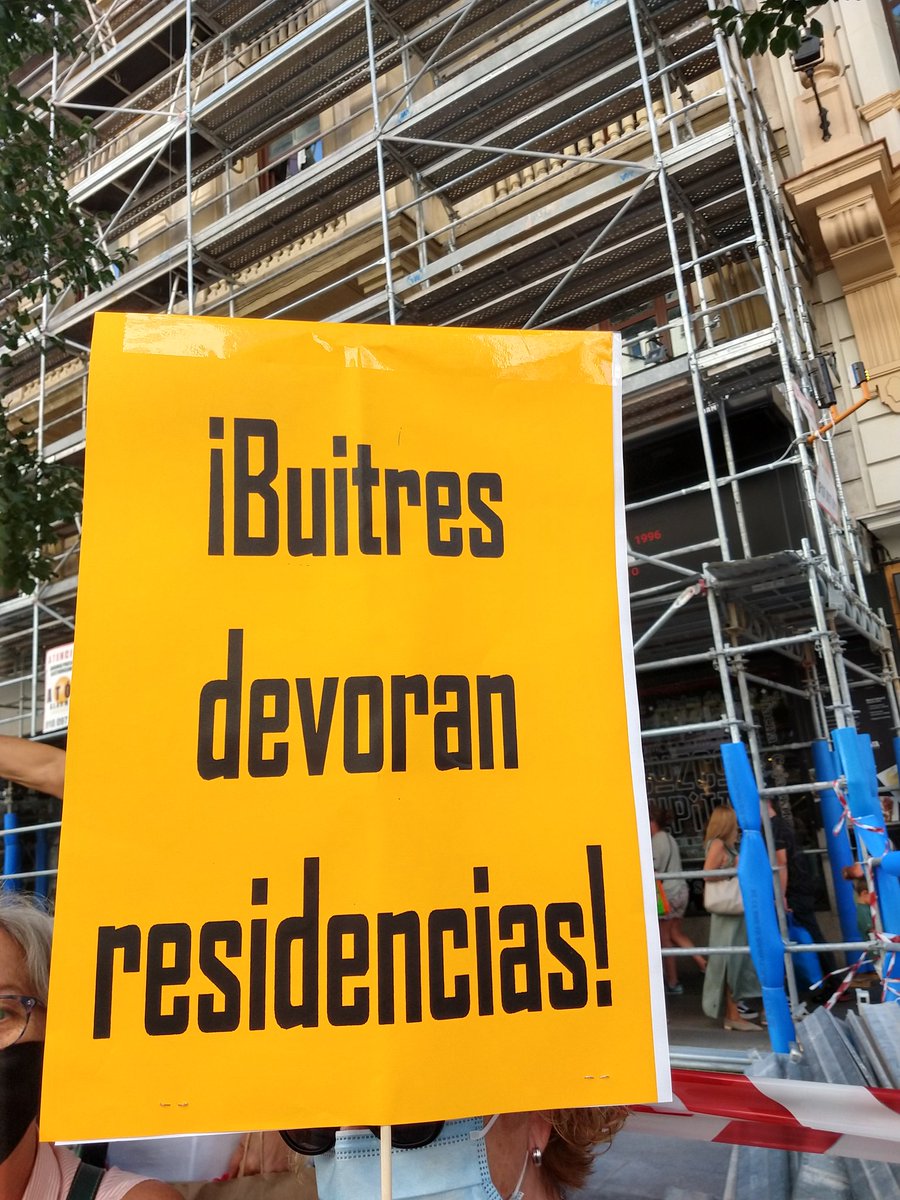 pancartera's tweet photo. #ManifestaciónResidencias
#17S #CambiodeModelo
#ResidenciasDignas https://t.co/ORdLz4hEii