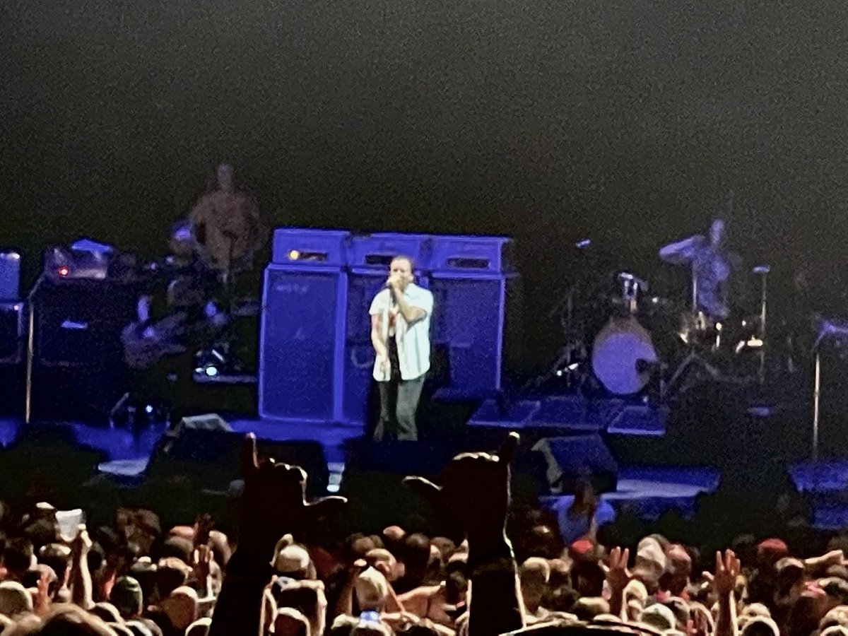 Shaffer_Bry's tweet image. #pearljam 9/14/22 #camden