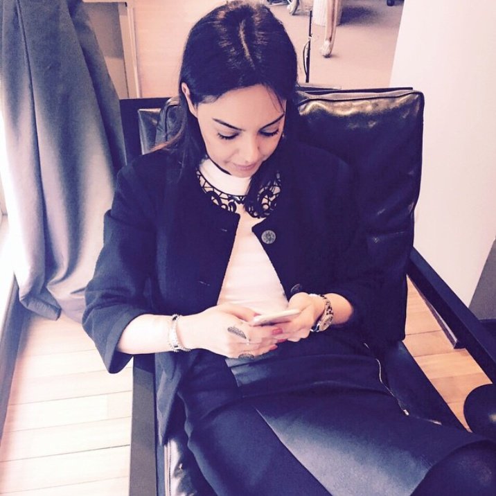 21- Fanlarını takibi bırakmayan stalker Ebru Gündeş 👀