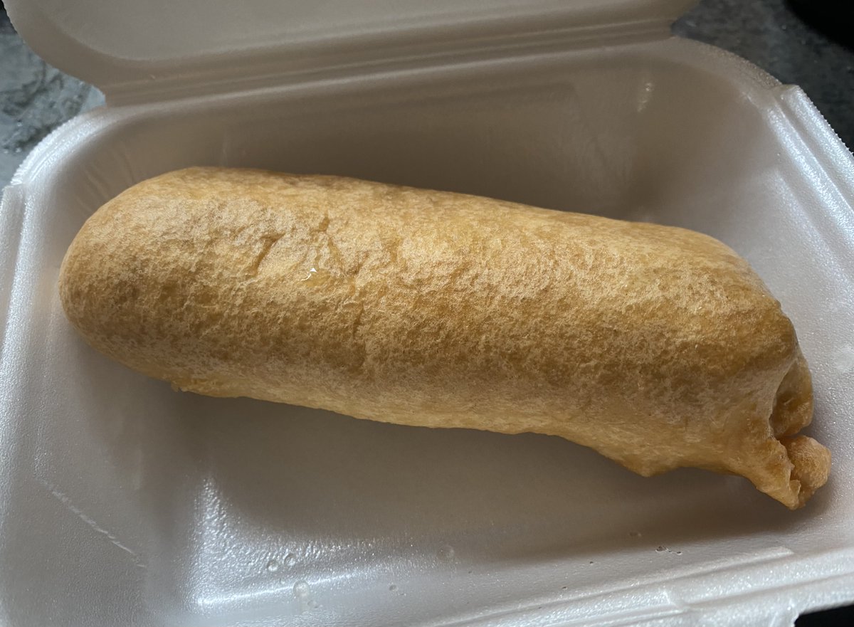 daavedaave's tweet image. Local Chinese had a “Giant Chicken Ball” on the menu. Finally ordered it out of curiosity. Was basically chicken fried rice with curry sauce all inside chicken ball batter. Decent.