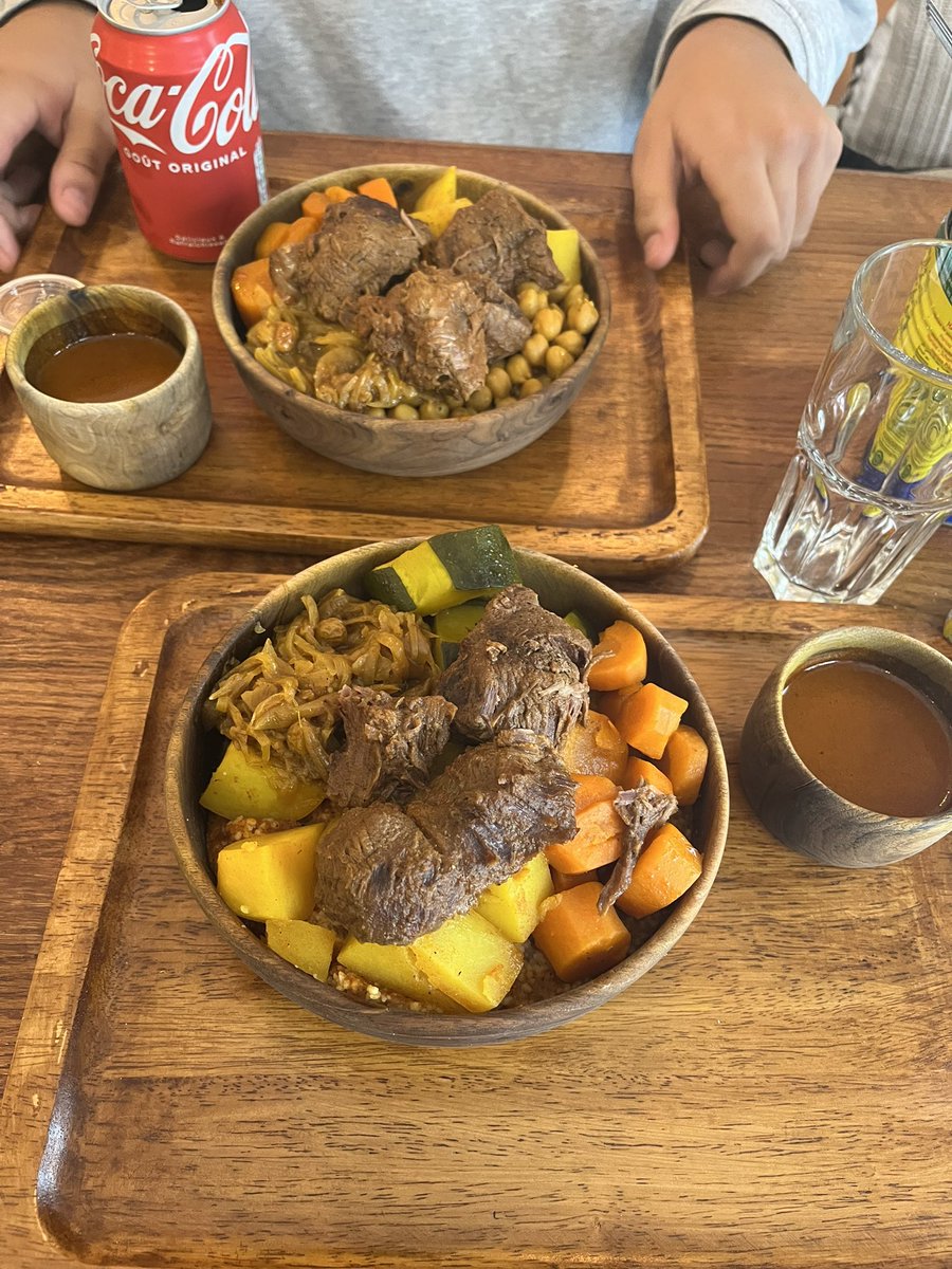 Yn_ness's tweet photo. Bladi Paris 11 - Bar a couscous https://t.co/fK6wq07KiJ