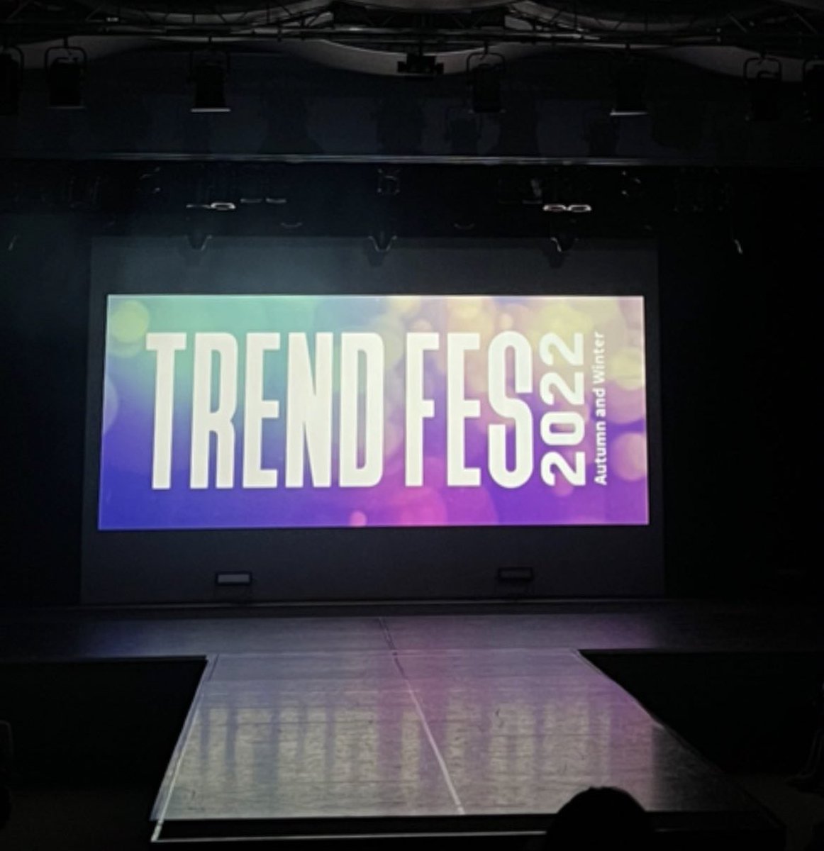 トレンドフェス
MCさせて頂きました！
前回もそうやけど
やっぱり結果発表が近づくにつれて
いろんな思いがつのって
感慨深いというのはまさに
こういうことだと思います
今日という日と今までをこれからに！！！