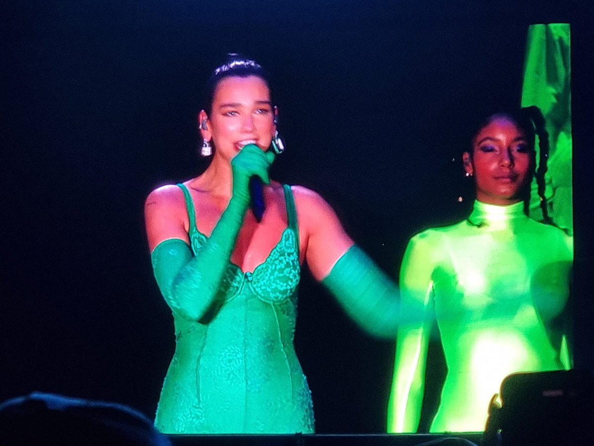 jotapemaglier's tweet photo. Gran #show de @DUALIPA en #BuenosAires
¡Felicitaciones #DFEntertainment! https://t.co/ws6W27wxWz