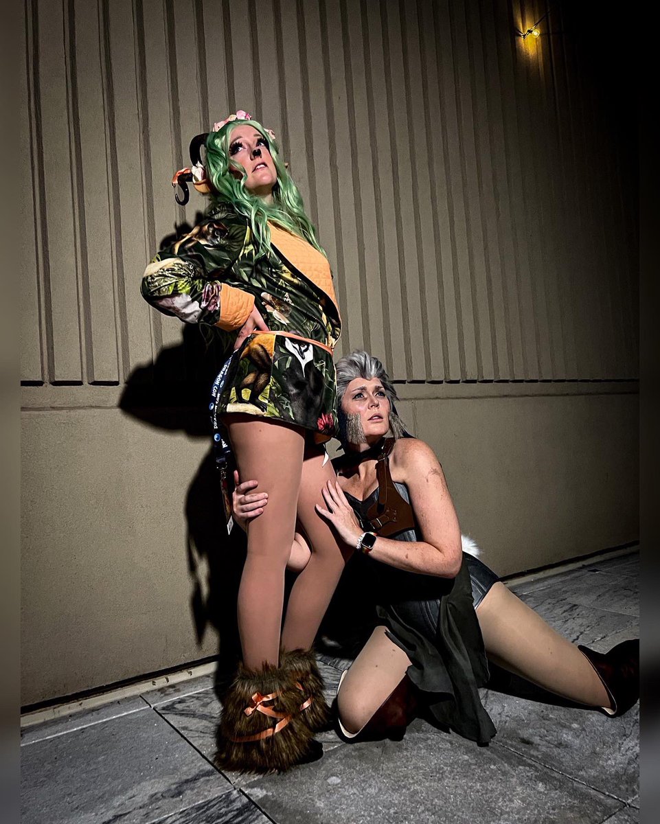 escapecosplay's tweet photo. Fearne and Chetney at Dragoncon Bunny Hutch with @xlaurenx!
Needed some levity after last episode - so here's a romance novel cover ✨
~
#fearnecosplay #chetneycosplay #fearne #chetney #criticalrole #criticalrolecosplay
@TheVulcanSalute @WillingBlam @matthewmercer @CriticalRole https://t.co/zoHKYu2Vh4