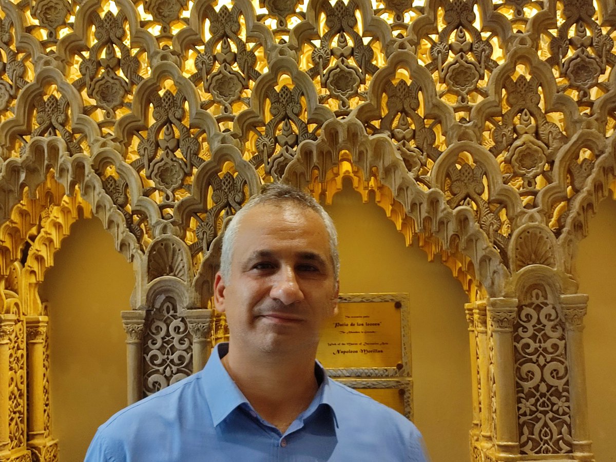 EdyCohen's tweet photo. اين انا؟؟ https://t.co/fZ48rjAx3D