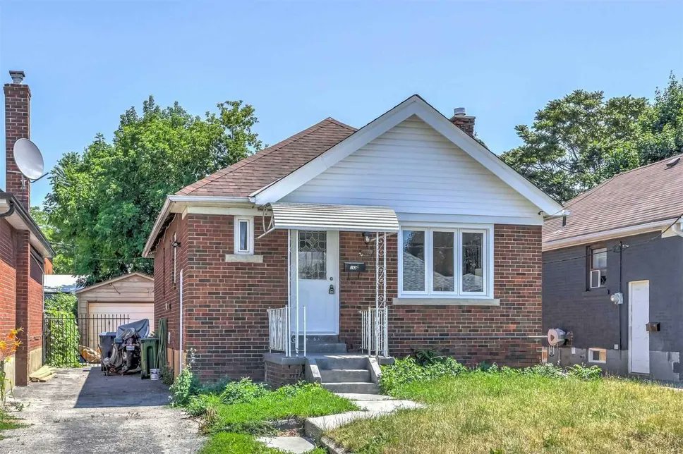 Toronto Star on Twitter "🏠 Eglinton West detached bungalow In terms of detached homes within