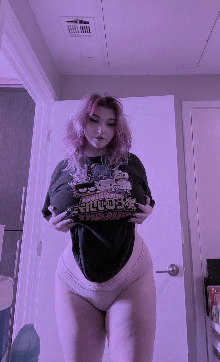 babie on Twitter: "RT @babiegth: Could you hold these for me?"