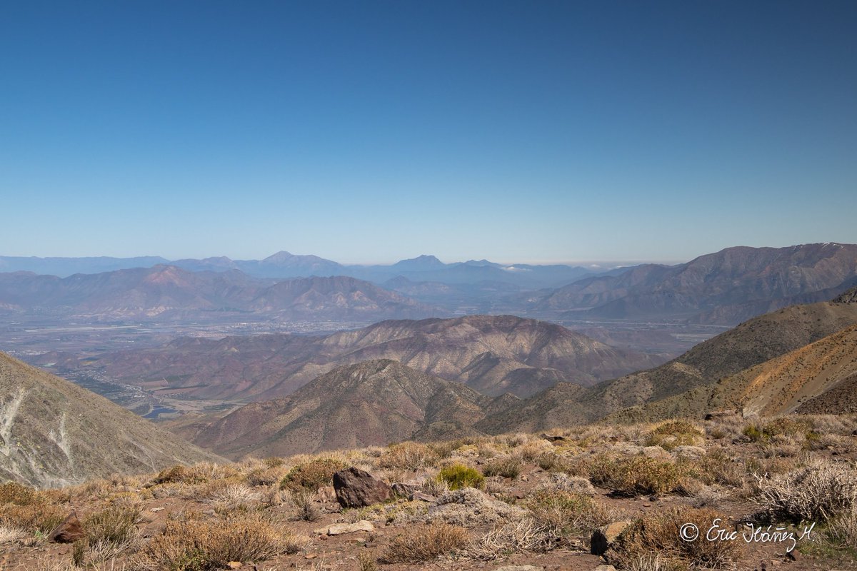 erib1977's tweet photo. Laguna el Copín, Los Andes.
Chile 🇨🇱.
#mountain #trekking #chile #trekking #hiking #paisaje #landscape #photography #fotografia #hikingadventures #nature #hike #naturephotography #naturelovers #photo #MarcaChile #achilepoh #valparaíso #Los_Andes https://t.co/ws0YqyD5hn
