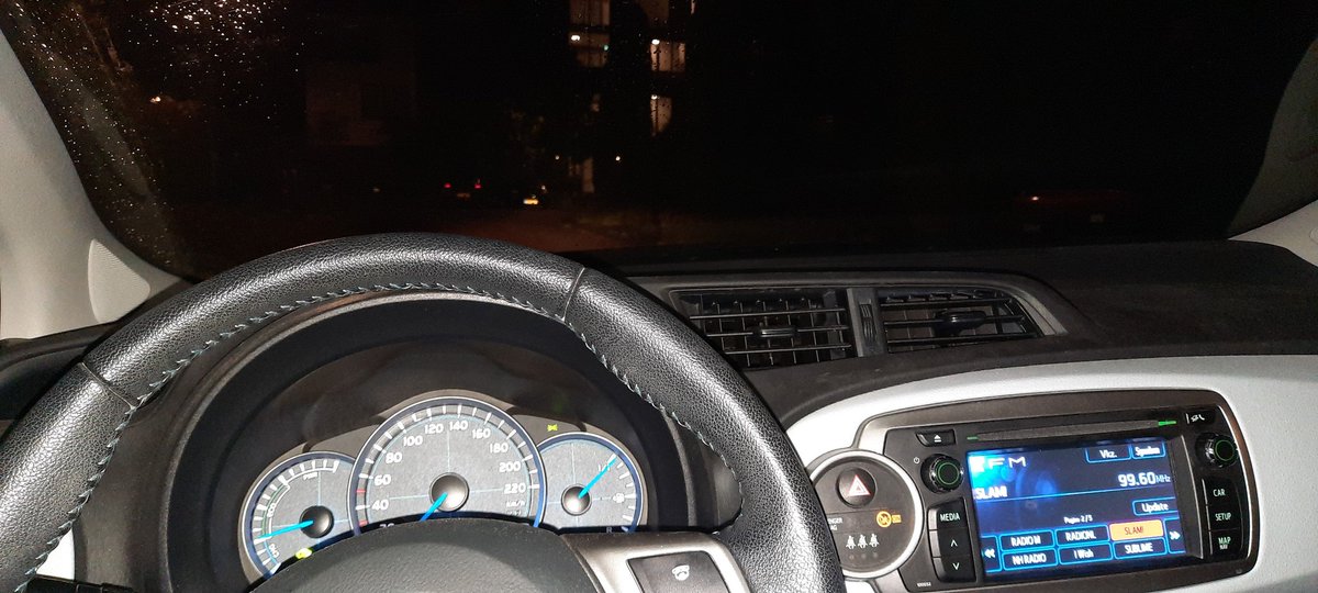 rallyjef3's tweet image. Taxi dienst!! #SlamFM op de radio

Even ZijVan14 weer ophalen bij haar vriendinnen.

Welterusten allemaal