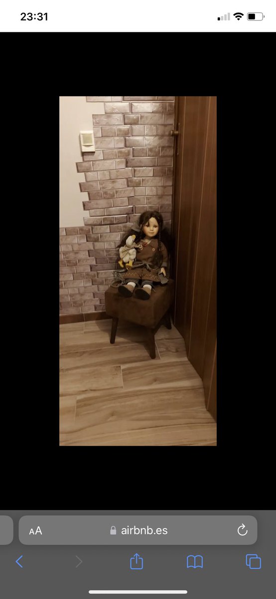 candegarello's tweet photo. Quien alquila una casa por airbnb con esta foto? https://t.co/FITPRcN6DT