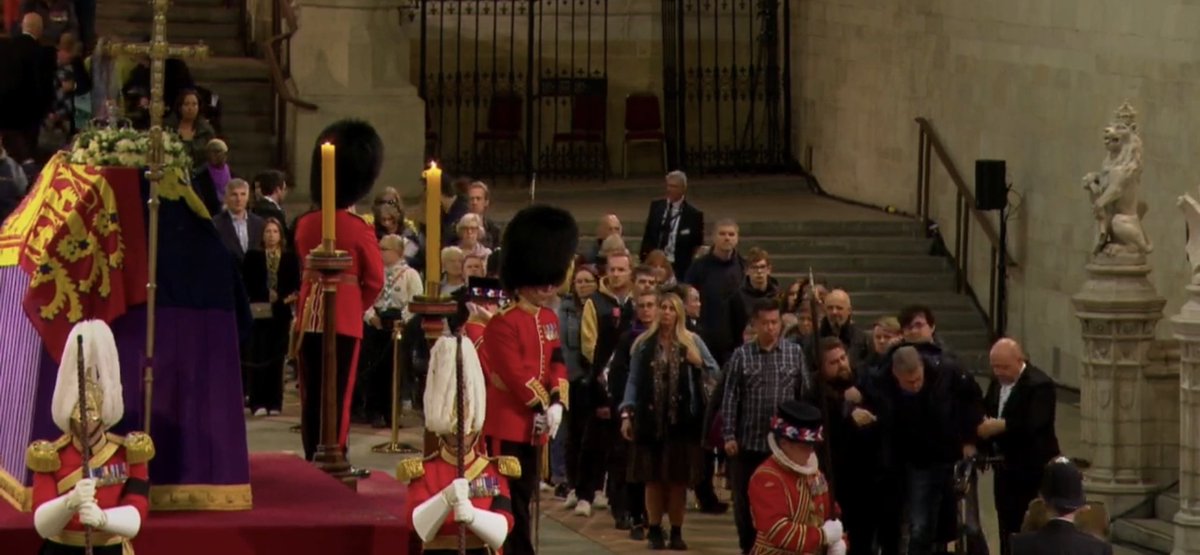 Michelle_JML's tweet photo. Super proud of you for trying so hard to stand for the Queen, but your legs just weren’t having it #TheQueue #TheQueen #layinginstate ❤️❤️ https://t.co/8pJ7pdATST