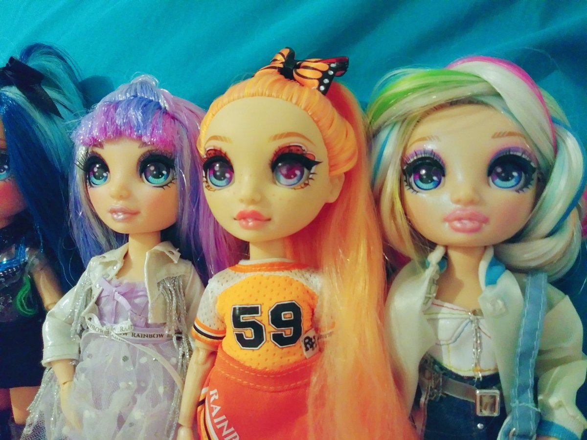Miichel701's tweet photo. #rainbowhigh #mga #mgae #dolls #collectibles #collection #collector #kidcore #kidwave #toys #toycore #toywave #amaya #figures #aesthetic https://t.co/jKYC7liDGf