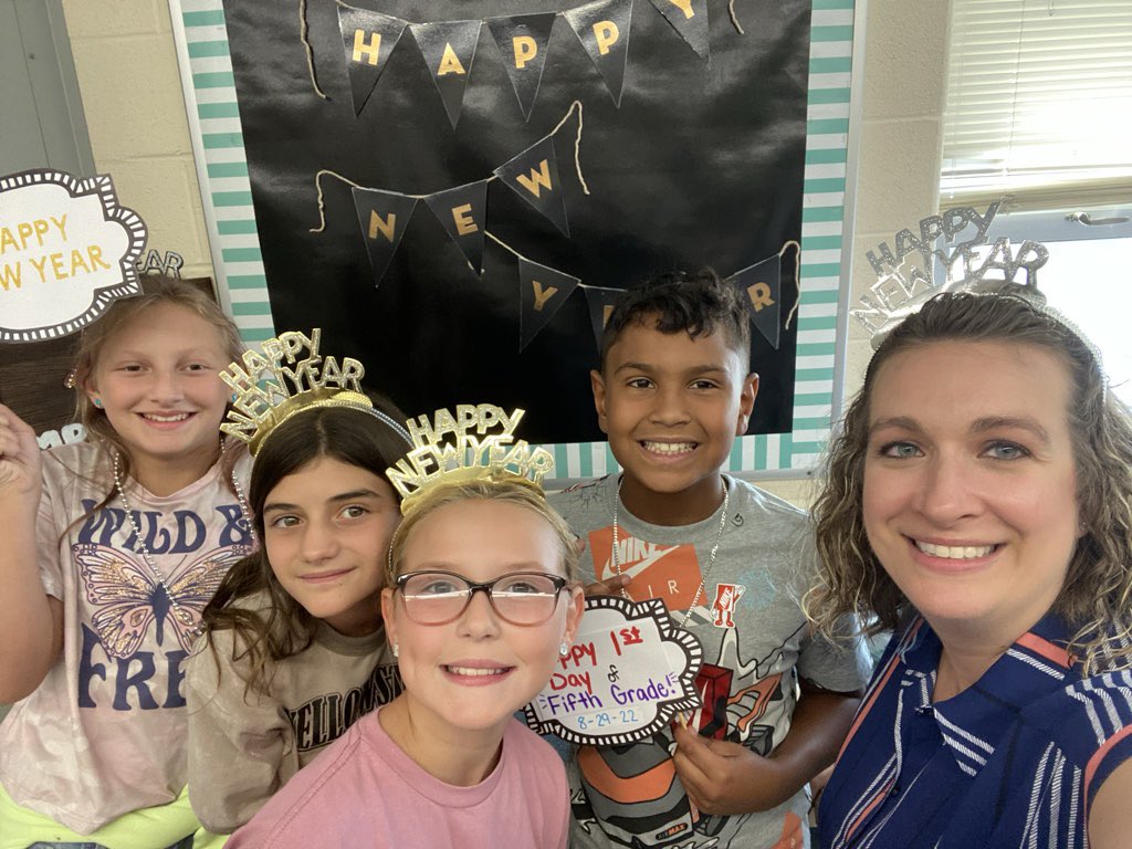 mrshummerin5th tweet media