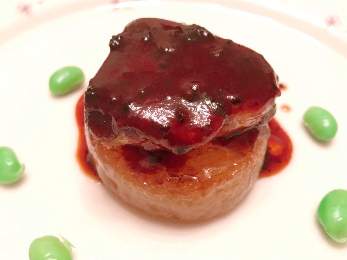 S_RESEACHER's tweet photo. ラ・シャロントさんのお料理、
昨日も、とても美味しかったです。✨
お祝いのケーキまでご用意していただき、本当にありがとうございました。
今後とも何卒よろしくお願い致します。🙇♂️
#LaCharente
#とても素敵なお店
#結婚記念日 https://t.co/Nx6L0LIkx4